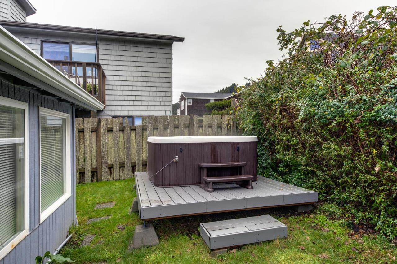 Villa Sea Breeze Lincoln City Exterior foto